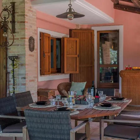 Lucia 11 Villa