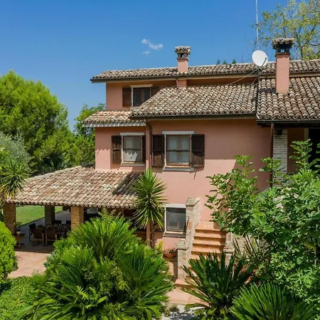 Lucia 11 Villa *