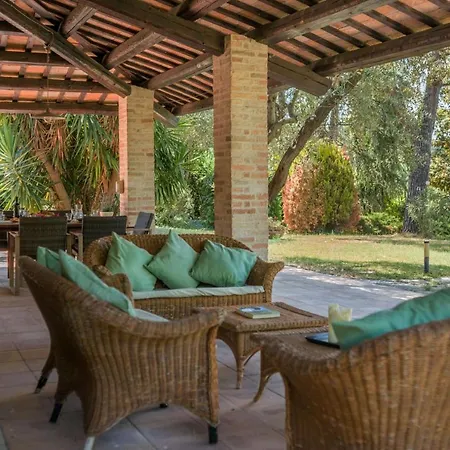 Lucia 11 Villa