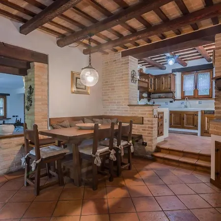 Villa Lucia 11 *